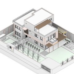 Parselin aksonometrisi: beyaz kütleler ve çatı terası, pergolalı veranda, ağaçlı ön bahçe, sağda çim alan ile süs havuzu, sokak duvarında otopark kapısı